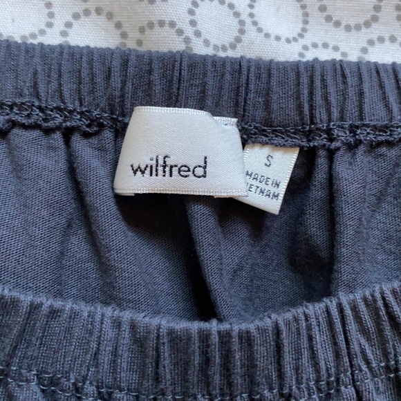 Aritzia Wilfred Dark Grey Adelisa Cropped Top - S - Picture 3 of 3